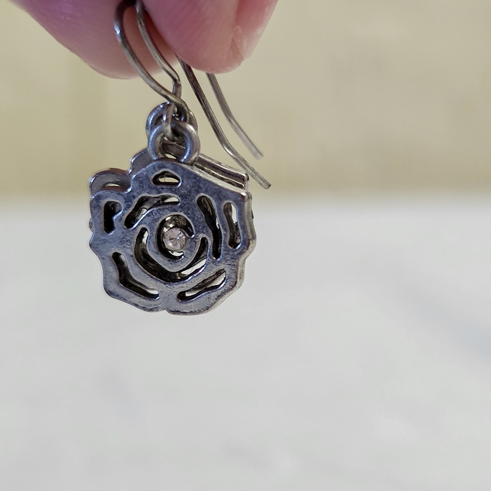 Women's Sterling Silver ; Rose Dangle Style Earings With Diamond Center.